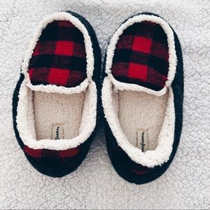 Dearfoams Boys Slippers